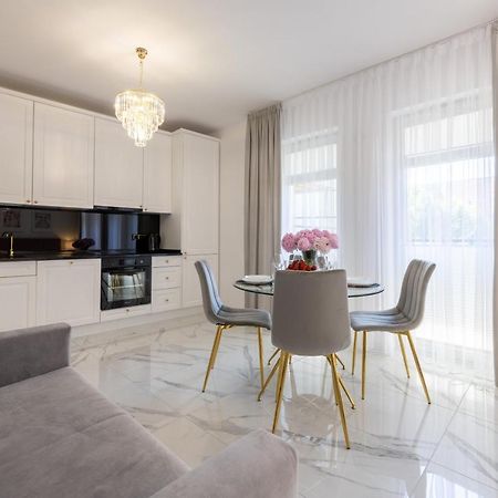 Apartament White House Ustka Rozowy 2A Exteriör bild