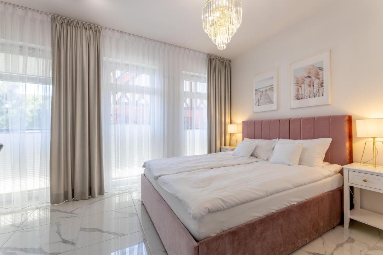 Apartament White House Ustka Rozowy 2A Exteriör bild
